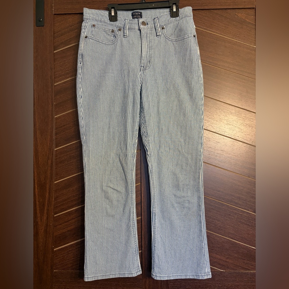 J Crew Factory High Rise crop flare size 27 blue and white stripe nautical denim
